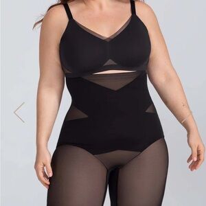 Honeylove SuperPower Short Vamp medium